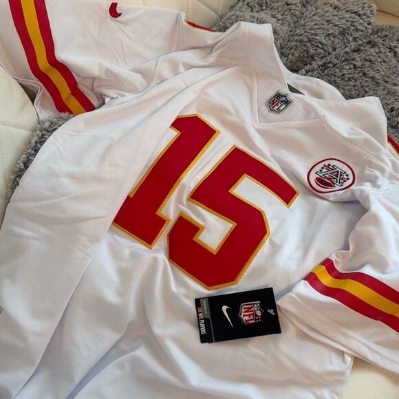 Men's Kansas City Chiefs Patrick Mahomes Nike White Game Jersey size Small - Picture 5 of 8